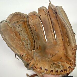 Rawlings Brown Leather Baseball Glove